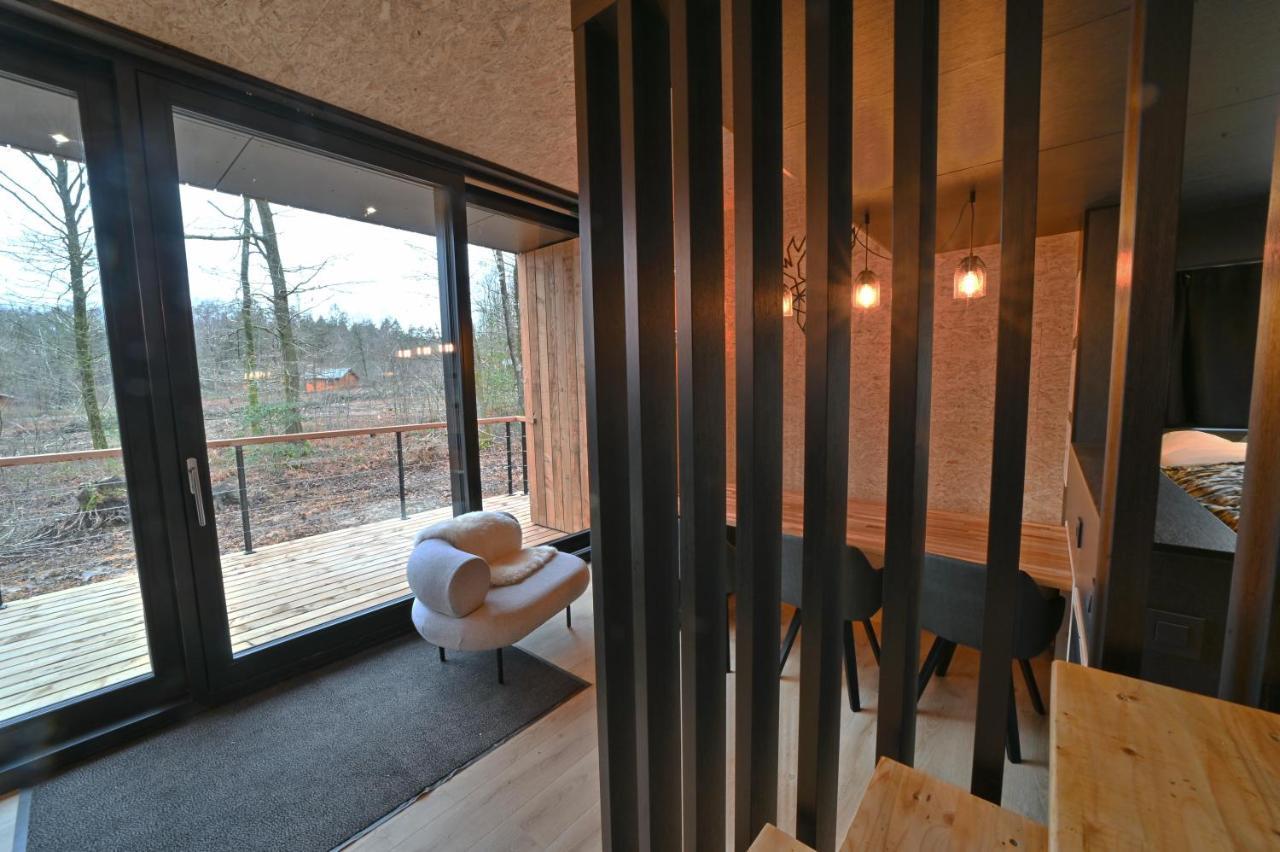 Forest Cube Oignies Екстериор снимка